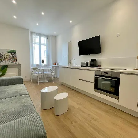 Apartment Hyper Centre - Plages Et Palais 5min A Pied